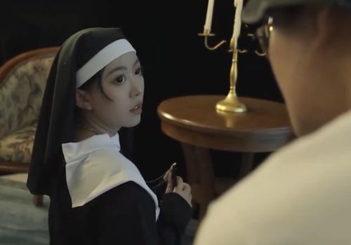 Thầy giáo biến thái, sau 10 năm lại quyến rũ em học trò vào vòng tay tội lỗi